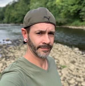 Meet your Posher, Eric